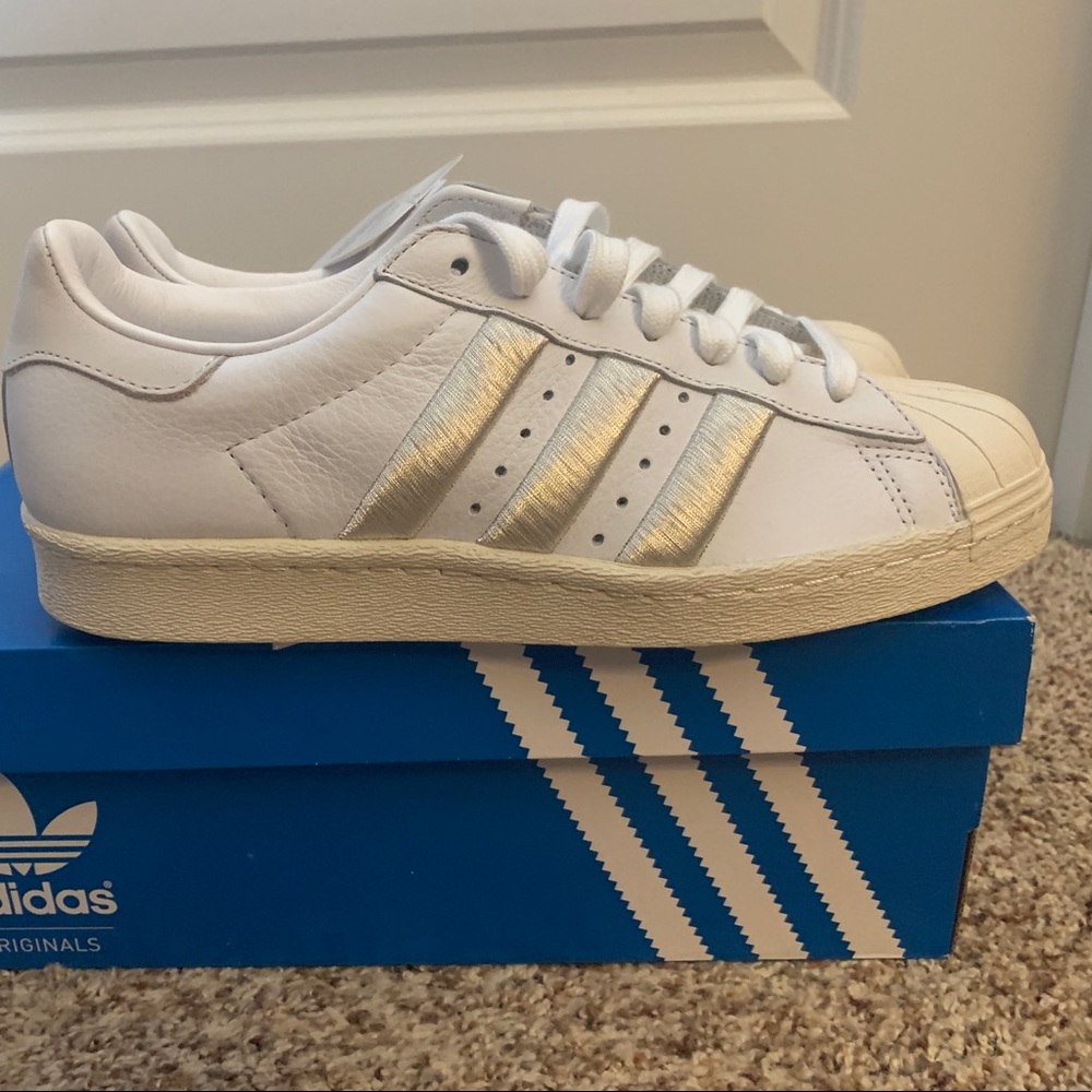 Adidas superstar originals - NEW with tags